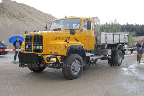 Truck photo saurer 330 - truck,