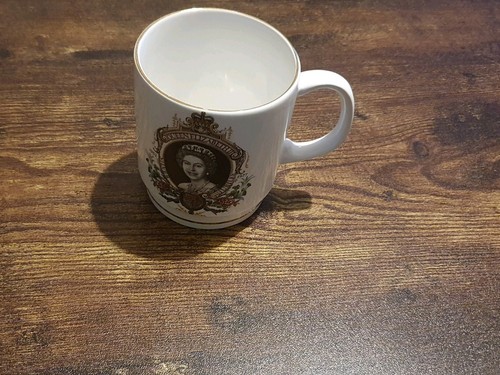 Vintage queen elizabeth - vintage,