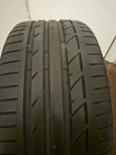 Bridgstone  Tyre 225 35 R19  5mm Tread Used But Brilliant Condition  Run Flat
