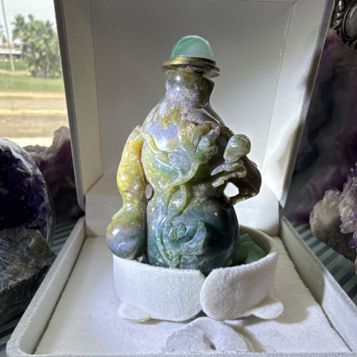 Chinese carved stone snuff - carved,