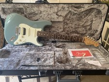 Fender American Professional Stratocaster HSS – Sonic Gray