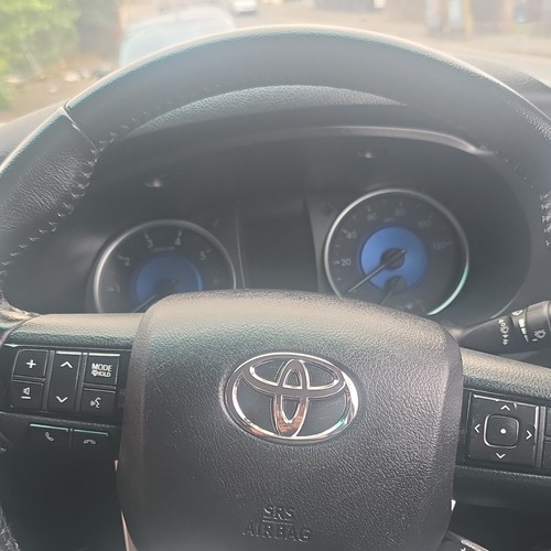 Toyota hilux invincible 2018 - hilux, x