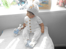 Hand knitted White *Bunny*