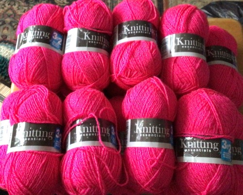 Knitting essentials pink - knitting,