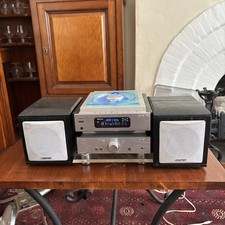 Silver  Hitachi AX-M136i CD  Micro Hi-Fi Music Speaker System 