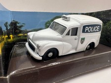 CORGI CLASSICS - MORRIS MINOR SALOON PANDA - POLICE - 1/43 SCALE MODEL 96744