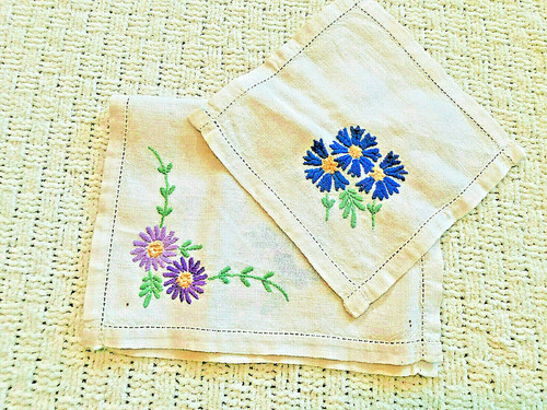 Vintage table scarves linens - scarves,