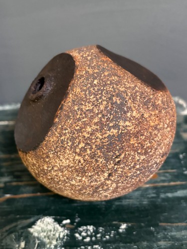 Unusual pebble like - pebble-like, studio