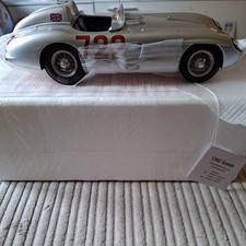 CMC M-066 Mercedes Benz 300 SLR Mille Miglia Sieger 1955, W196S 1:18