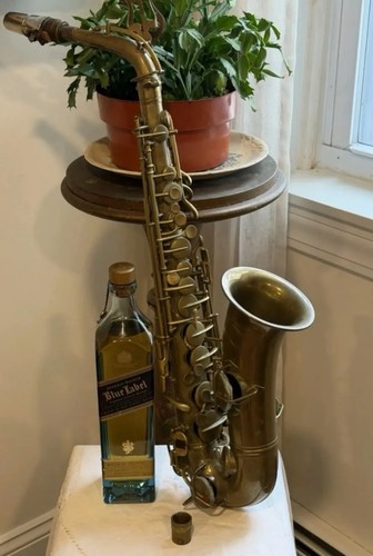 Alto saxophone - alto,