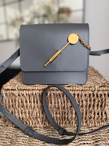 Sophie hulme shoulder - sophie,
