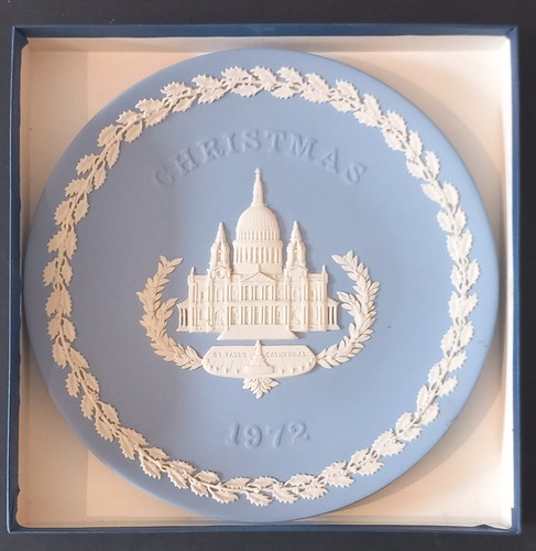 Wedgwood jasper ware christmas - ware,