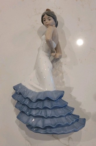 Lladro nao flamenco - nao,, dancer