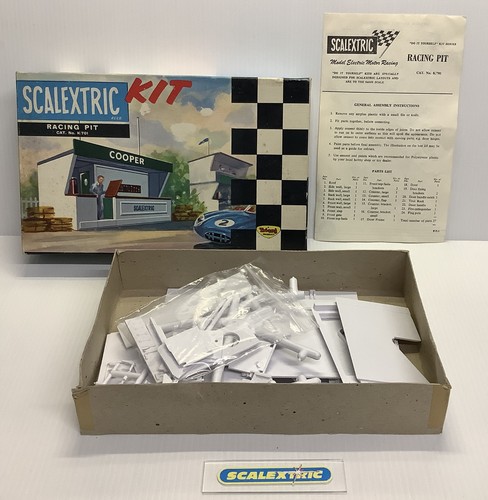 Scalextric tri ang 1960s - scalextric,