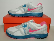 NIKE WOMEN'S SIZE 9.5