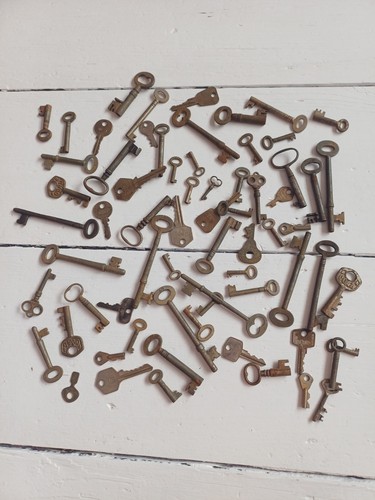Assortment vintage new - of,