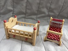 Sylvanian Families Baby Cot with Red Knobs & Drawers – GUC (Flair)