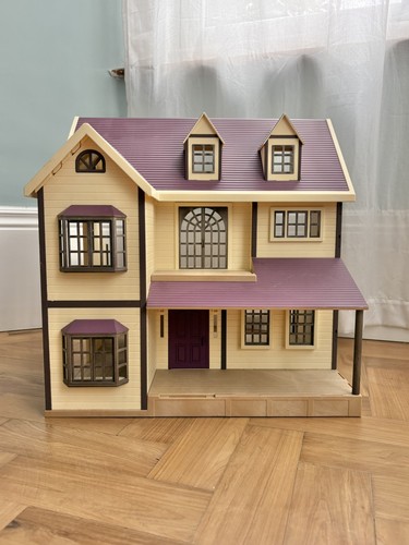 Sylvanian families oakwood - families,