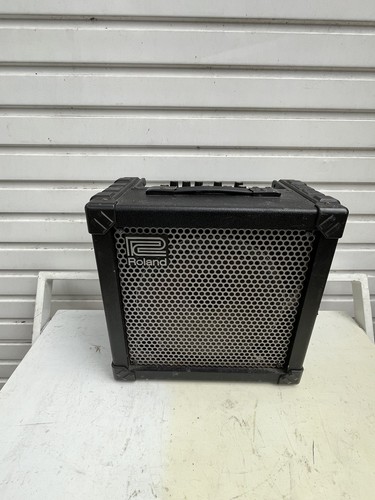 Roland cube bass - 30,
