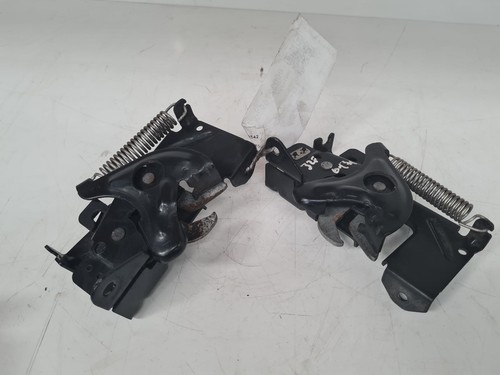Bmw series 2014 bonnet latch - 1,