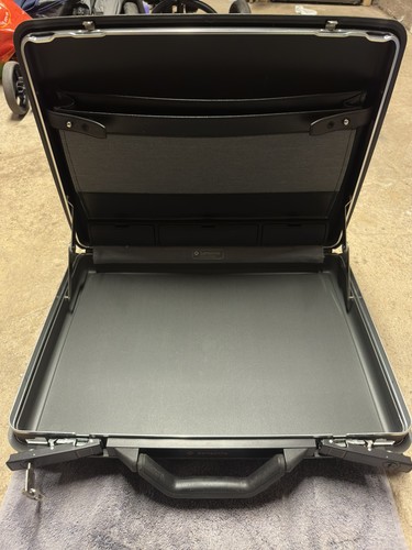 Vintage black samsonite hard - vintage,