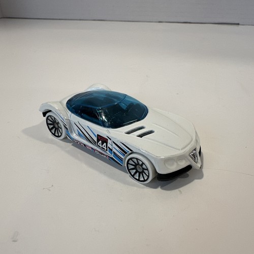 2013 hot wheels golden - hot,