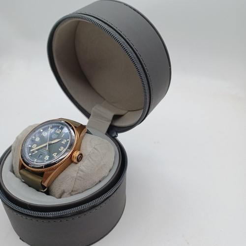 Used dark grey tag heuer - dark,