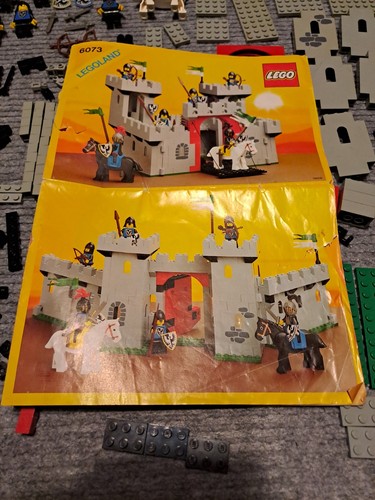 Vintage lego black falcons - lego,