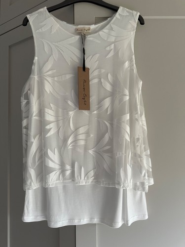 Lovely phase eight - lovely, white