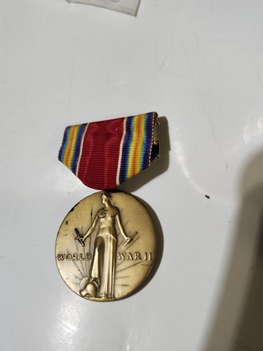 Ww2 lady liberty medal - ww2,