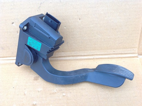 Smart roadster 452 accelerator - roadster,