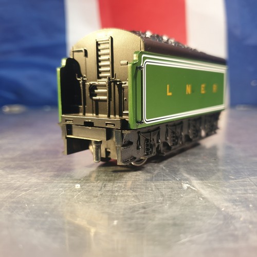 Hornby flying scotsman - flying,