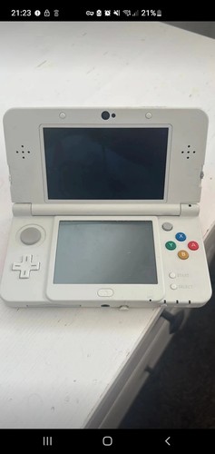 New nintendo 3ds white - ,