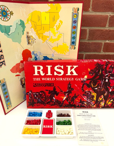 Risk classic world strategy - risk,