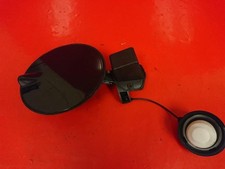 VAUXHALL CORSA E MK4 FUEL FLAP COVER + CAP CARBON FLASH 22C/GAR 2014-2019