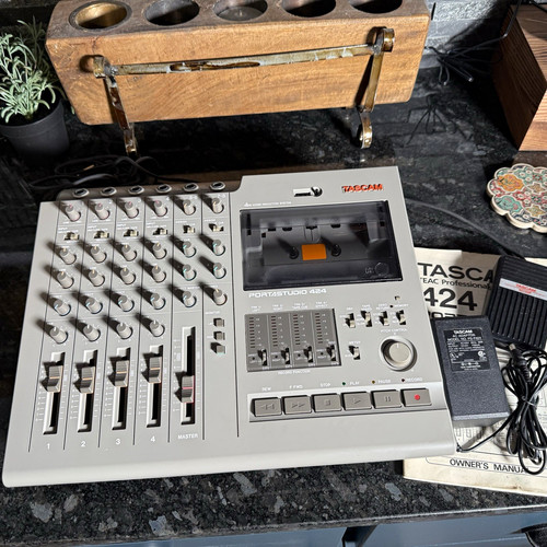 Tascam portastudio 424 - tascam,