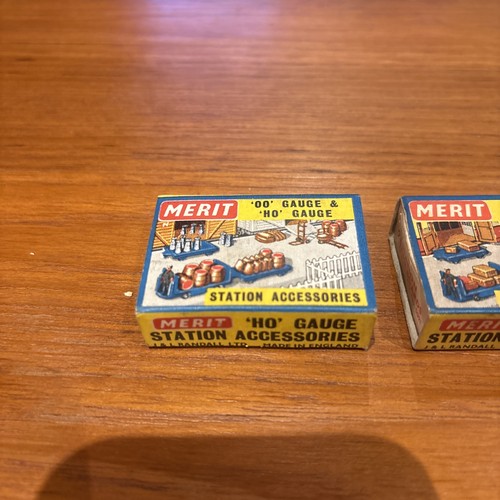 Pair vintage merit - pair, /