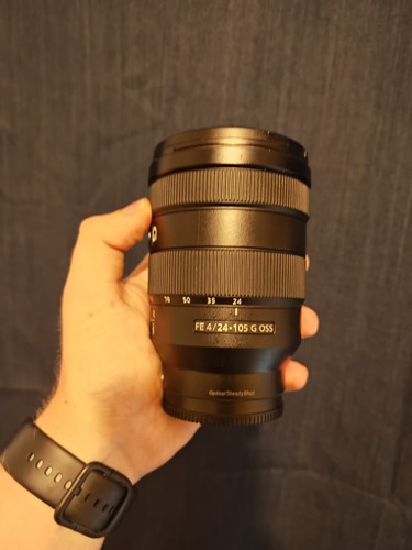 Sony 105mm 4 - f/4, oss