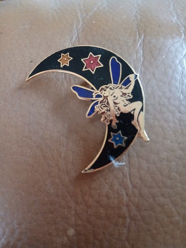 Fairy moon brooch