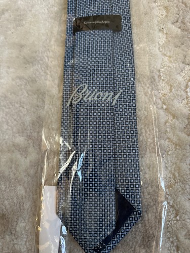Brioni silk tie