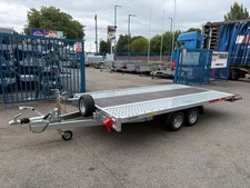 13.3ft x 6.9ft  4m x 2.1m Car