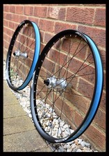 HOPE Pro 5 IS 6 bolt boost Halo Skelta 26" black rims Alpina Extralite wheels