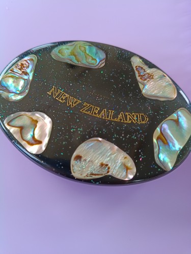 Vintage new zealand paua shell - zealand,