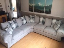 BRAND NEW LUXURY DESIGNER