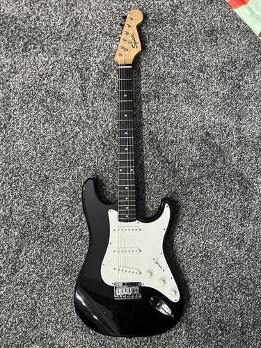 Squire bullet strat black - squire, in