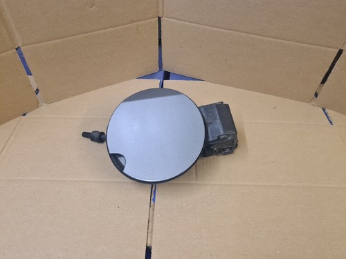 Renault scenic mk3 fuel flap - renault,