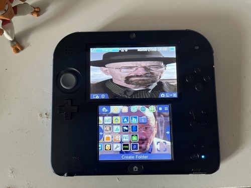 2ds and original charger - 2ds,