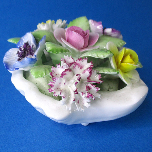 Vintage royal doulton bone - royal,