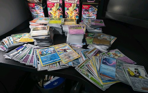Around 1200 pokemon card - 1200, bulk