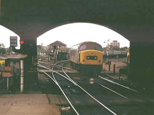 Photo 6x4 express approaching - photo,